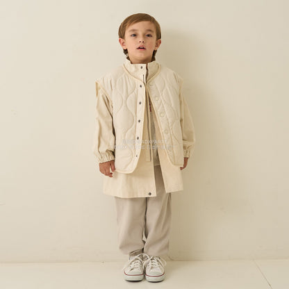 日本童裝 b・R# 絎縫背心外套 100-150cm 男童款 冬季 (適合初秋、香港平均溫度、寒冷天氣）OUTERWEAR