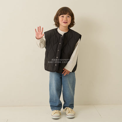 日本童裝 b・R# 絎縫背心外套 100-150cm 男童款 冬季 (適合初秋、香港平均溫度、寒冷天氣）OUTERWEAR