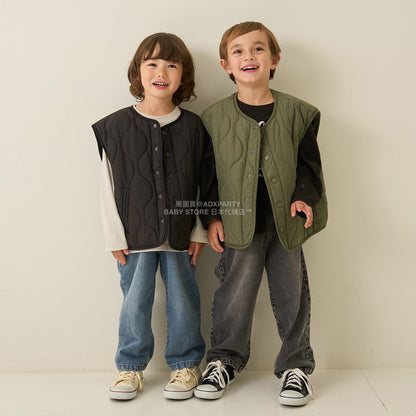 日本童裝 b・R# 絎縫背心外套 100-150cm 男童款 冬季 (適合初秋、香港平均溫度、寒冷天氣）OUTERWEAR