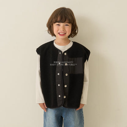 日本童裝 b・R# 抓毛背心外套 100-150cm 男童款 冬季 (適合初秋、香港平均溫度、寒冷天氣）OUTERWEAR (副本)