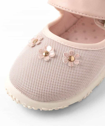 Apres les cours sandals (14-19cm) shipped directly from Japan. Also available: other brands and summer swimwear collection. 