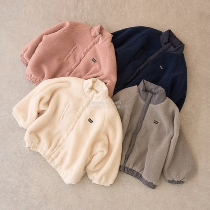 日本童裝 b・R# 毛毛泡泡外套 100-150cm 男童款 冬季 (適合初秋、香港平均溫度、寒冷天氣）OUTERWEAR