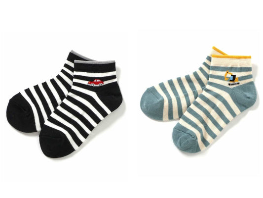 Apres les cours sandals (14-19cm) shipped directly from Japan. Also available: other brands and summer swimwear collection. 