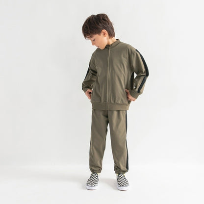 日本童裝 Branshes 抗皺 速乾系列 運動外套 120-150cm 男童款 春季 OUTERWEAR