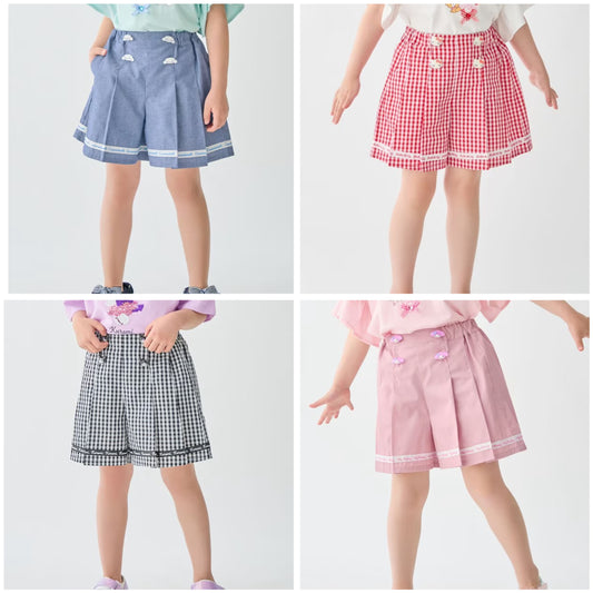 日本童裝 aF#a325 x Sanrio 圓弧鈕扣短褲 100-150cm 女童款 夏季 PANTS
