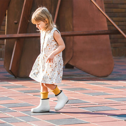 Moonstar x Sanrio antibacterial, odor-resistant, and wear-resistant soles for healthy-looking children's shoes (14-19cm) - direct from Japan. Girls' shoe collection.