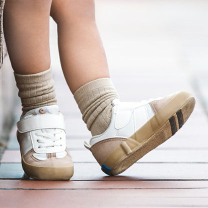 Moonstar x Sanrio antibacterial, odor-resistant, and wear-resistant soles for healthy-looking children's shoes (14-19cm) - direct from Japan. Girls' shoe collection.
