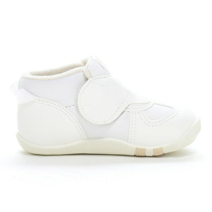 Moonstar x Sanrio antibacterial, odor-resistant, and wear-resistant soles for healthy-looking children's shoes (14-19cm) - direct from Japan. Girls' shoe collection.