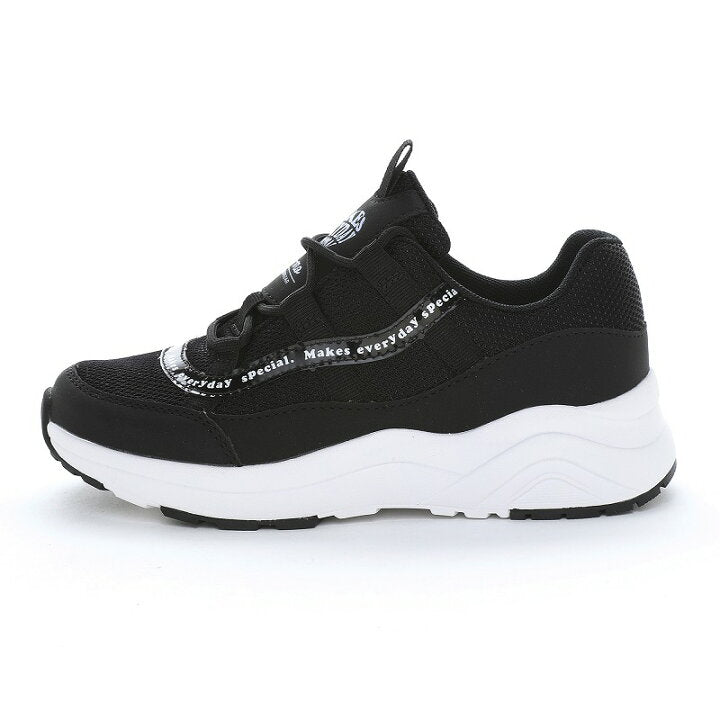 Moonstar x Sanrio antibacterial, odor-resistant, and wear-resistant soles for healthy-looking children's shoes (14-19cm) - direct from Japan. Girls' shoe collection.