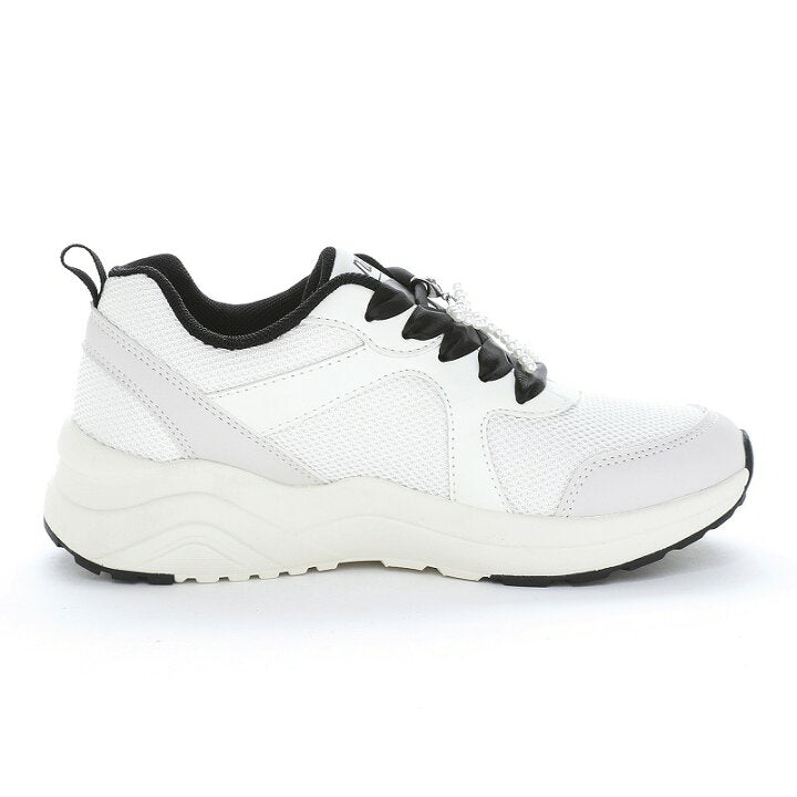 Moonstar x Sanrio antibacterial, odor-resistant, and wear-resistant soles for healthy-looking children's shoes (14-19cm) - direct from Japan. Girls' shoe collection.