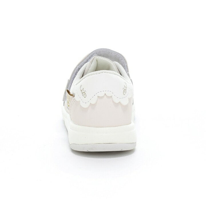Moonstar x Sanrio antibacterial, odor-resistant, and wear-resistant soles for healthy-looking children's shoes (14-19cm) - direct from Japan. Girls' shoe collection.