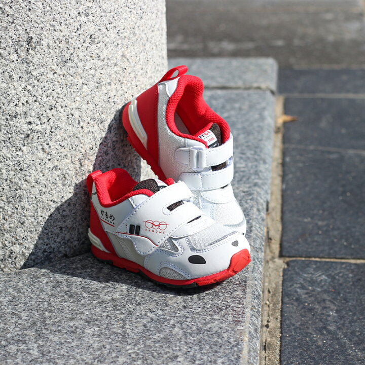 日本直送 moonstar carrot JR九州火車（海鷗號/Sonic/由布院之森） 抗菌防臭 健康機能兒童鞋 13-17cm 2026年春新作 鞋系列