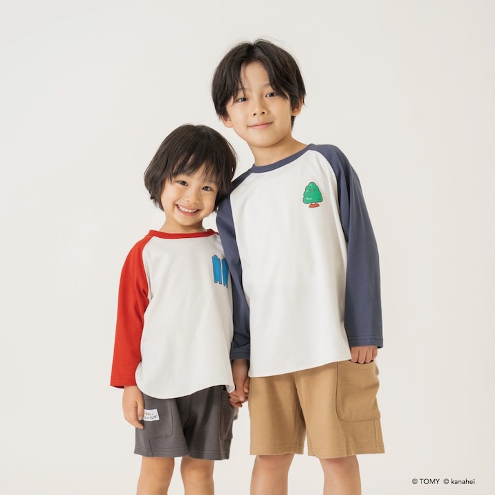日本童裝 b・R# x 集合吧！PLARAIL玩具車 防污系列 吸水速乾 印花上衣 90-120cm 男童款 夏季 TOPS