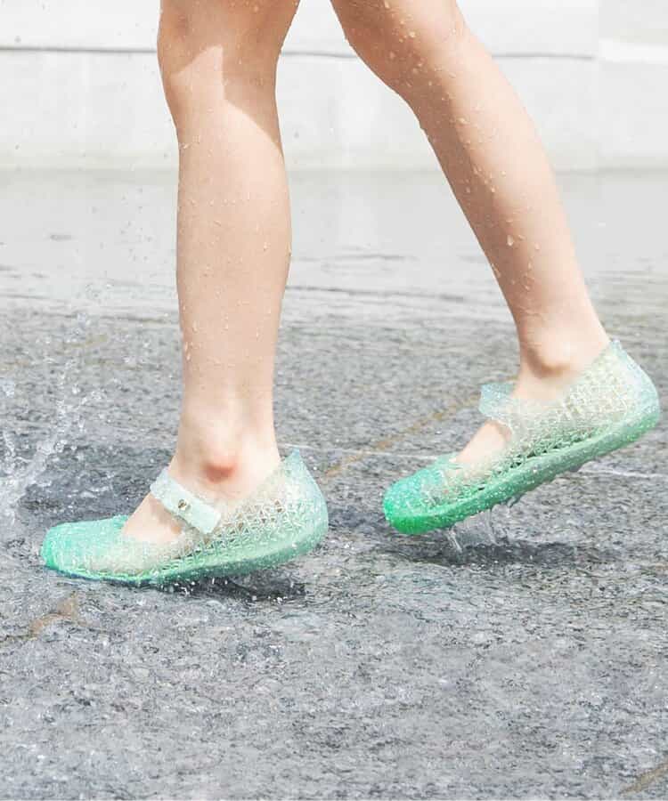 日本直送 BREEZE 果凍涼鞋 14-19cm 鞋系列 其他品牌 夏日玩水泳衣特輯