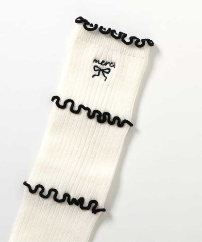 Apres les cours sandals (14-19cm) shipped directly from Japan. Also available: other brands and summer swimwear collection. 