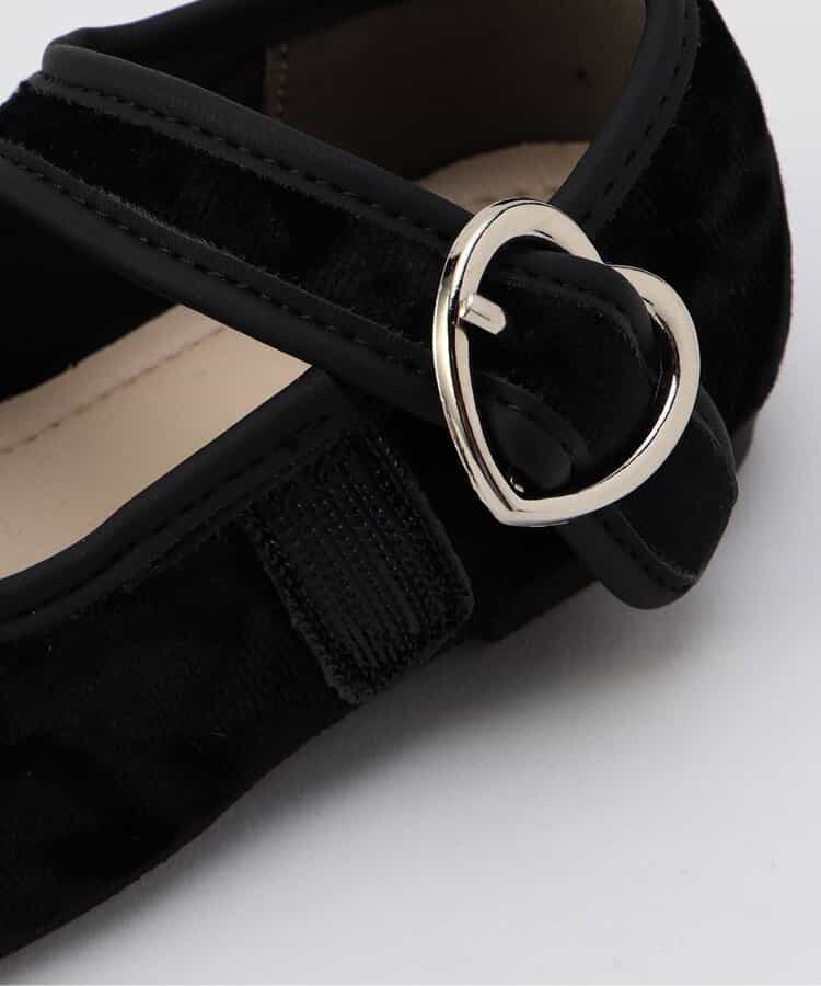 Apres les cours sandals (14-19cm) shipped directly from Japan. Also available: other brands and summer swimwear collection. 