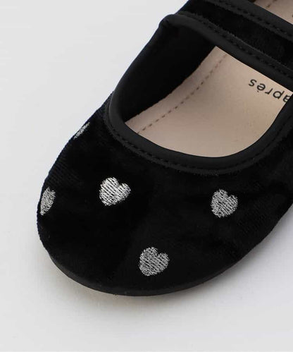 Apres les cours sandals (14-19cm) shipped directly from Japan. Also available: other brands and summer swimwear collection. 
