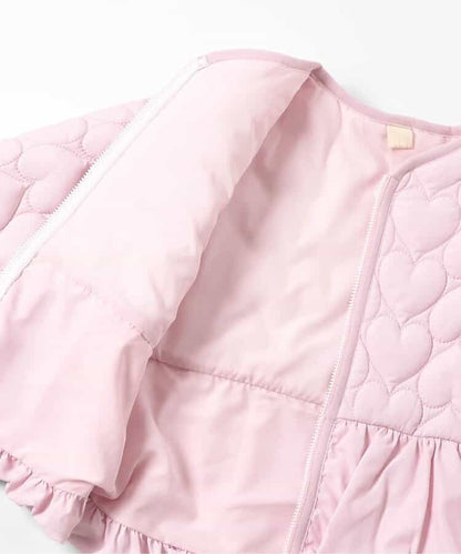 日本童裝 apres les cours 心型絎縫夾棉荷葉邊燈籠袖外套 80-140cm 女童款 秋季 (適合初秋、香港平均溫度、寒冷天氣）OUTERWEAR 【日本預售：2026年9月下旬】