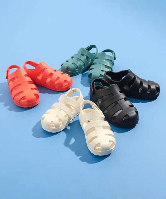 BREEZE sandals (14-19cm) shipped directly from Japan. Also available: other brands and summer swimwear specials. 