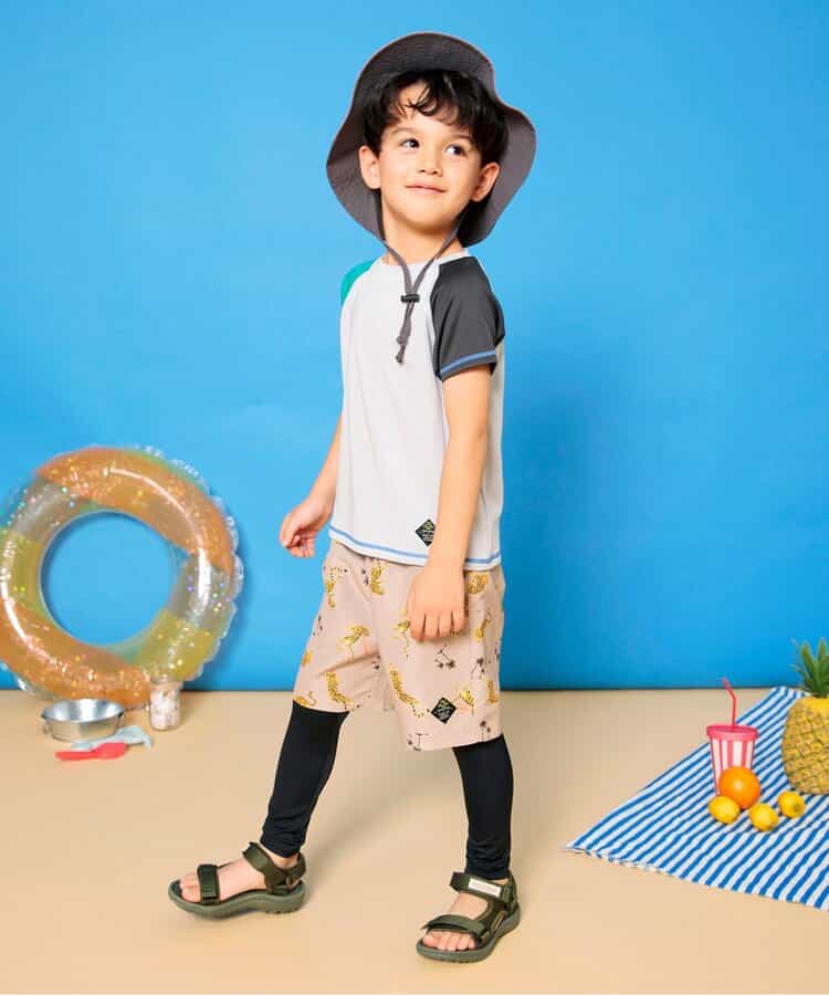 BREEZE sandals (14-21cm) shipped directly from Japan. Also available: other brands and summer swimwear specials. 