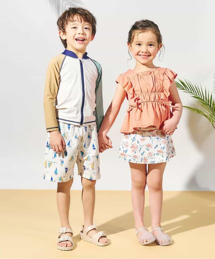 Apres les cours sandals (13-21cm) shipped directly from Japan. Also available: other brands and summer swimwear collection. 