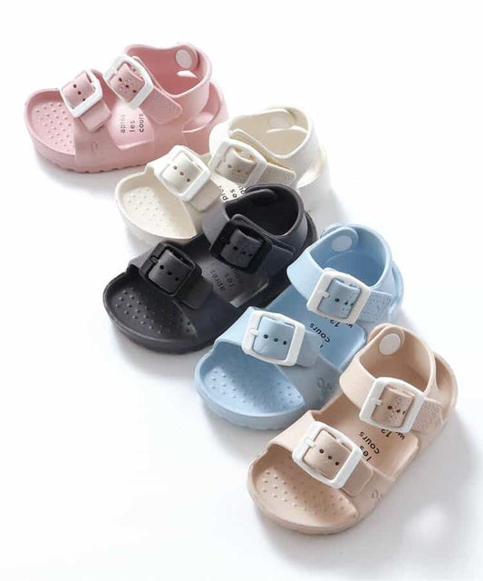 Apres les cours sandals (13-21cm) shipped directly from Japan. Also available: other brands and summer swimwear collection. 
