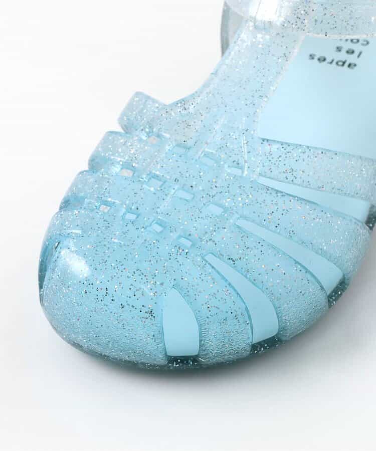 Shellmotif sandals (14-21cm) shipped directly from Japan. Also available: other brands and summer swimwear collection. 
