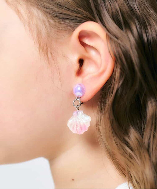 Apres les cours ear clips, a pair of hand and hair accessories, shipped directly from Japan 