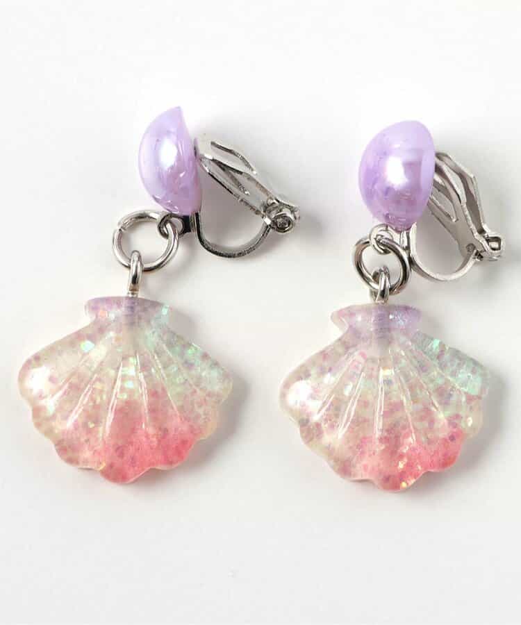 Apres les cours ear clips, a pair of hand and hair accessories, shipped directly from Japan 
