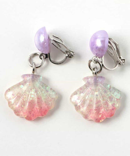 Apres les cours ear clips, a pair of hand and hair accessories, shipped directly from Japan 