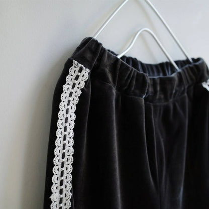 日本童裝 Branshes aBity select. 蕾絲邊天鵝絨長褲 90-120cm 女童款 冬季 PANTS