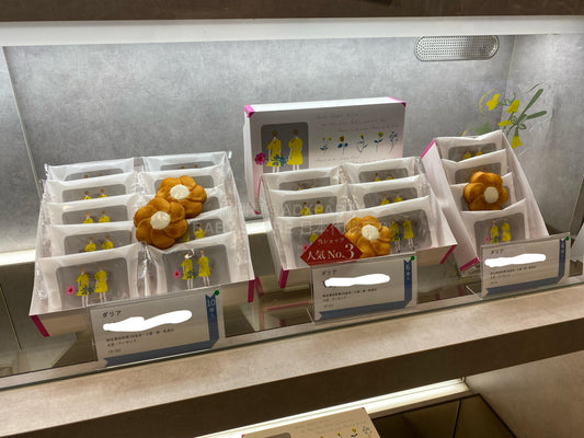 日本直送 Tartine 法式白巧克力奶油費南雪  聖誕快樂特輯 新年行運發財特輯 Christmas Happy New Year 馬年 限定手信