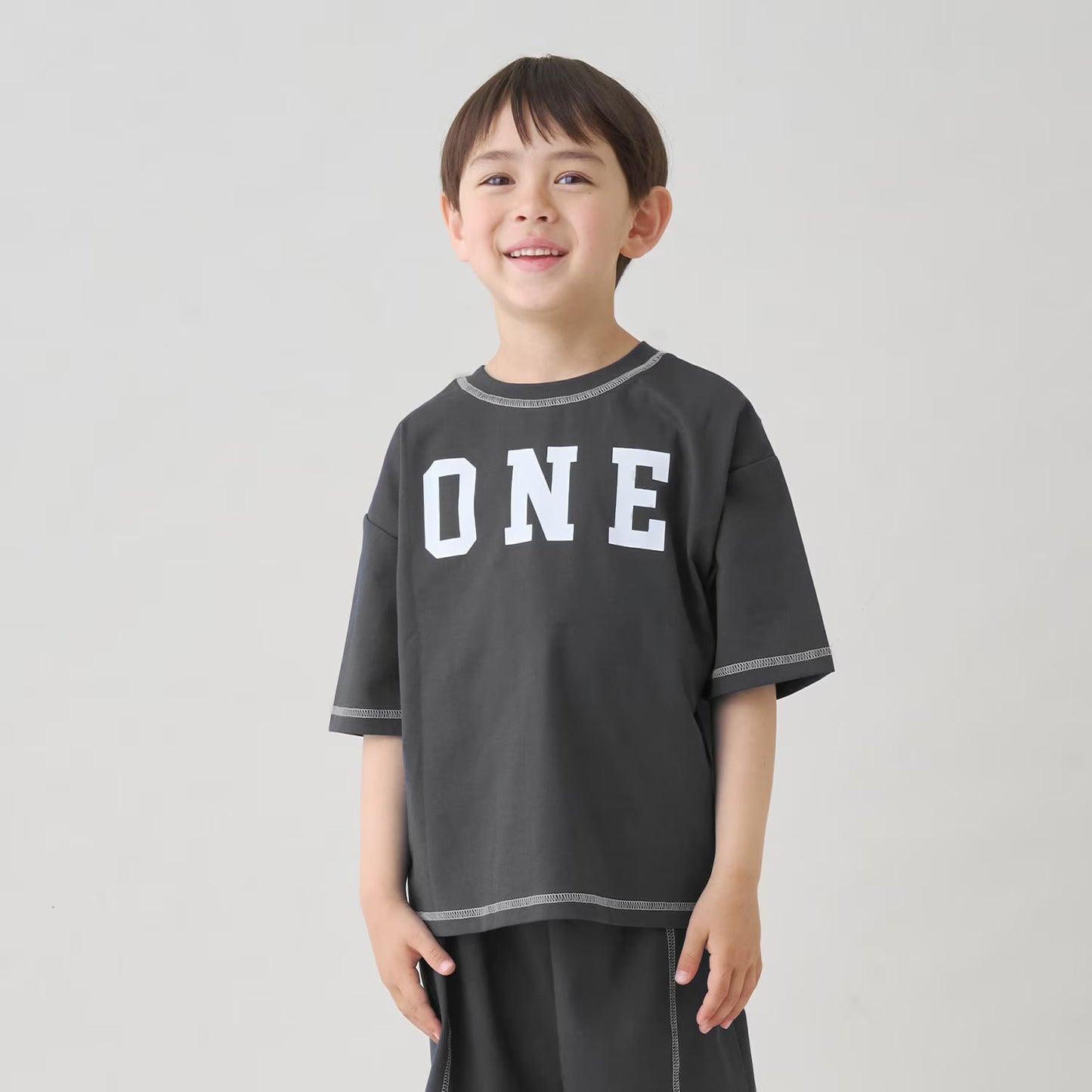 日本童裝 b・R# 防UV 隔熱布料 2Way 前後兩著 撞色拼接上衣 100-140cm 男童款 夏季 TOPS