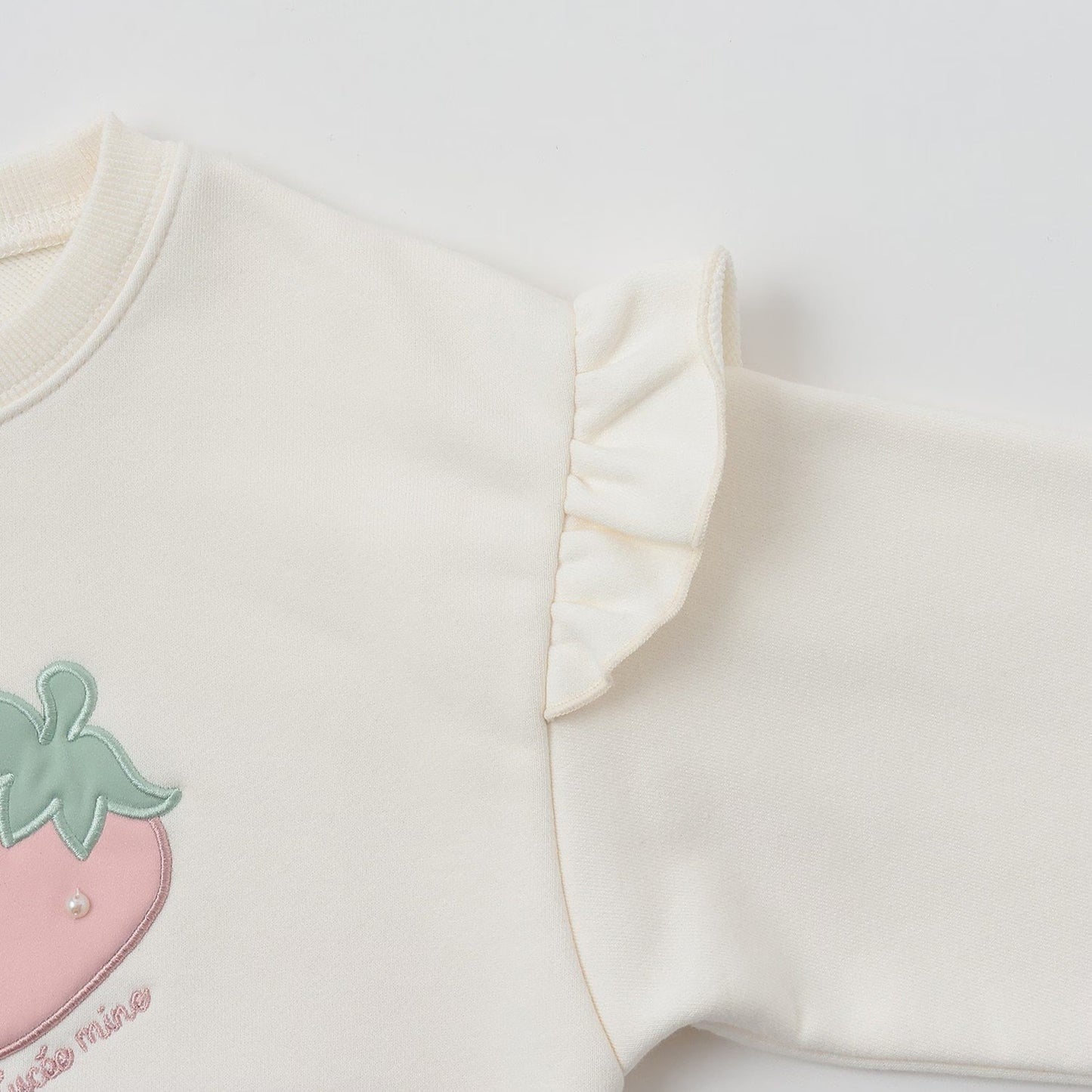 日本童裝 Ly# mine 速乾系列 士多啤梨貼花衛衣 100-150cm 女童款 冬季 TOPS