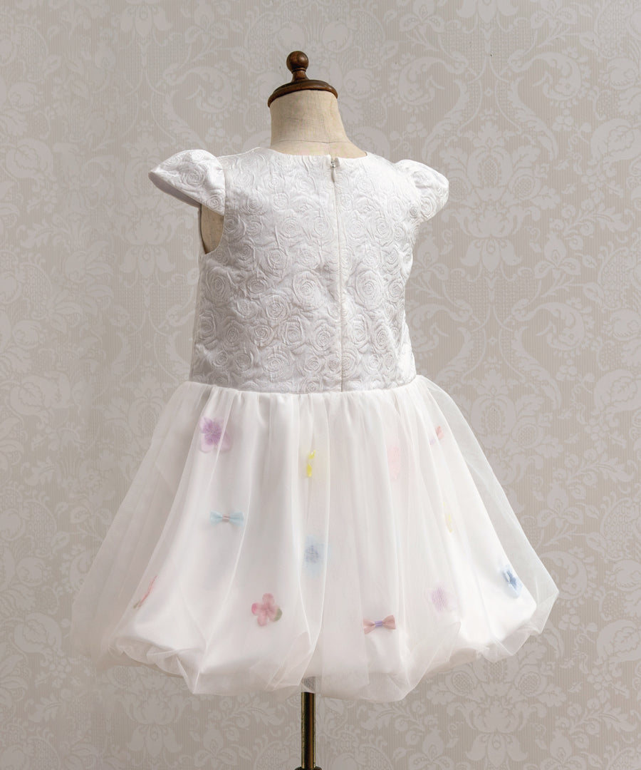 日本童裝 panpantutu 白色花瓣絲帶氣球泡泡禮服裙 100-130cm 女童款 夏季 DRESSES 面試/宴會/表演