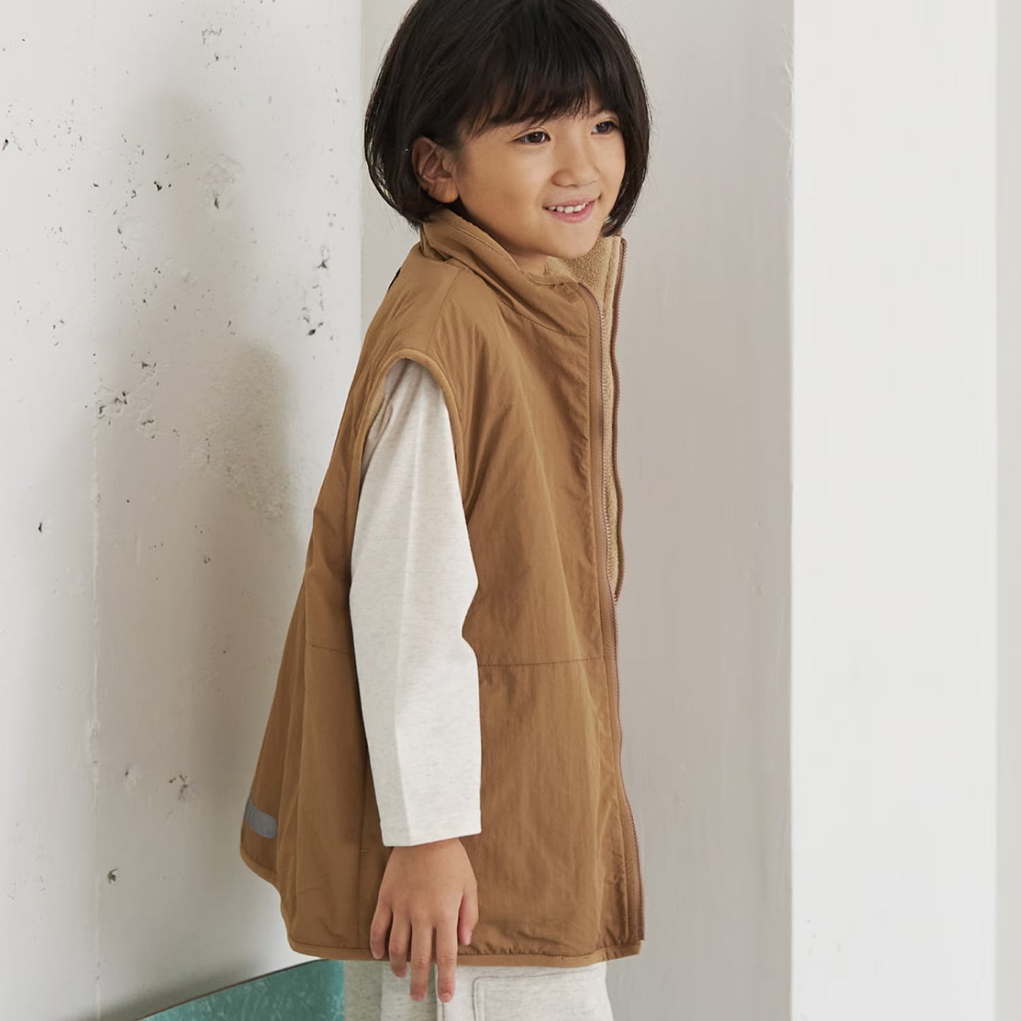 日本童裝 b・R# 2Way 雙面兩著 背心外套 100-150cm 男童款 冬季 OUTERWEAR 【日本預售：2026年9月中旬】