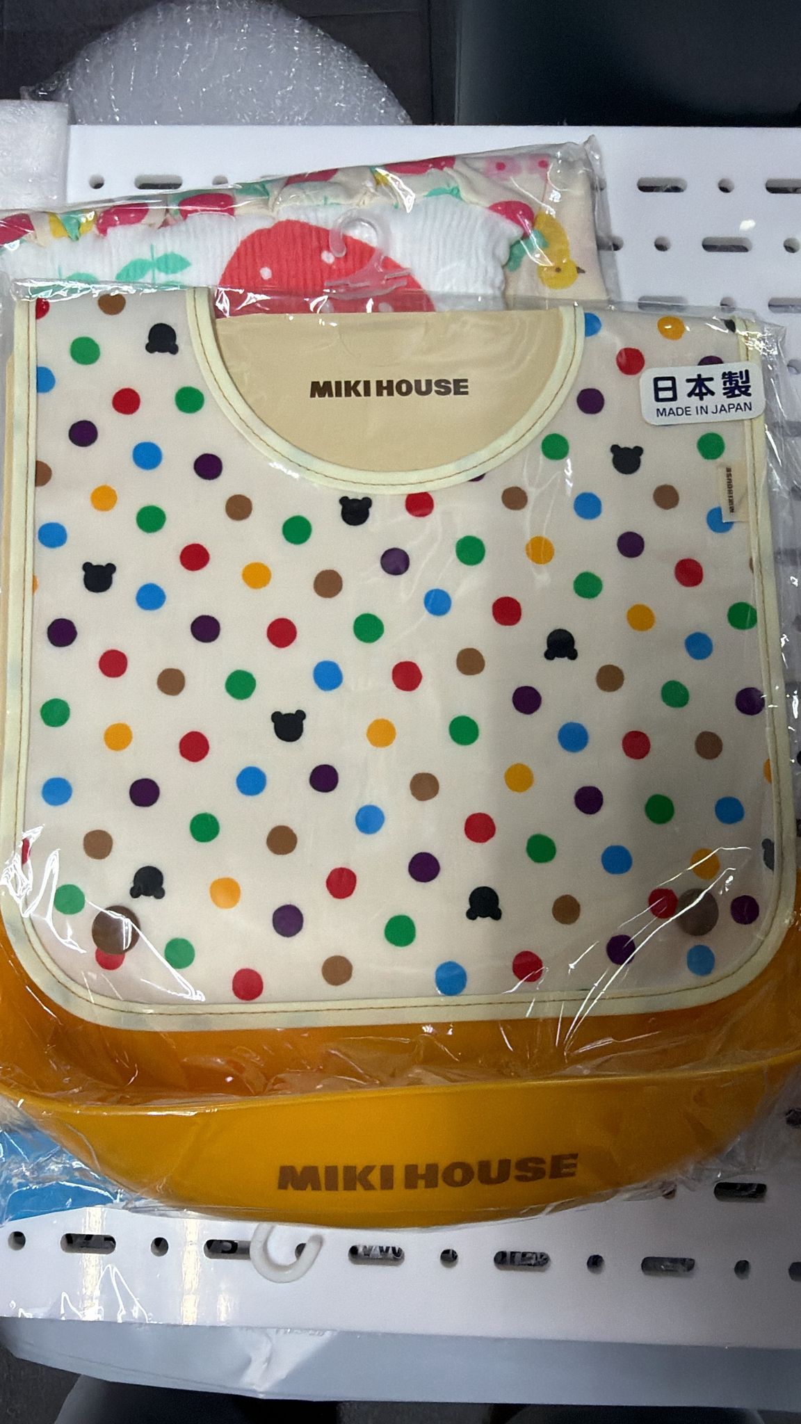 現貨區1-2日寄出--日本童裝 MikiHouse 日本製 飯兜 初生嬰兒 日常用品