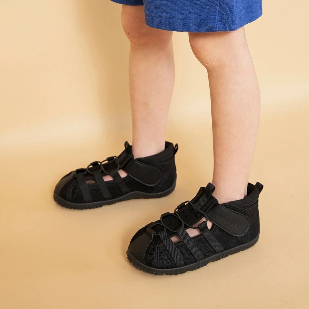 日本直送 Branshes 排水運動涼鞋 14-21cm 鞋系列 其他品牌 夏日玩水泳衣特輯