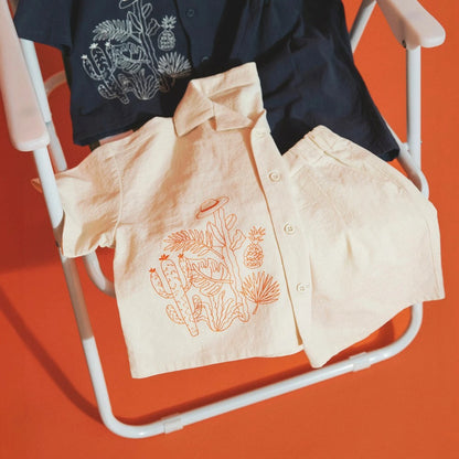 日本童裝 Branshes【aBity select.】開領刺繡短袖襯衫+短褲套裝 90-130cm 男童款/女童款 夏季 TOPS PANTS