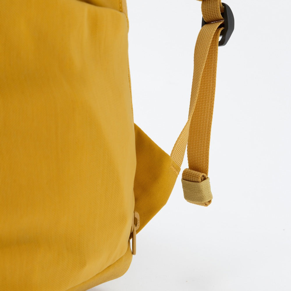 日本直送 mont-bell 背囊 12-15L 兒童款 包系列 其他品牌