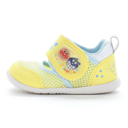 Moonstar x Sanrio antibacterial, odor-resistant, and wear-resistant soles for healthy-looking children's shoes (14-19cm) - direct from Japan. Girls' shoe collection.
