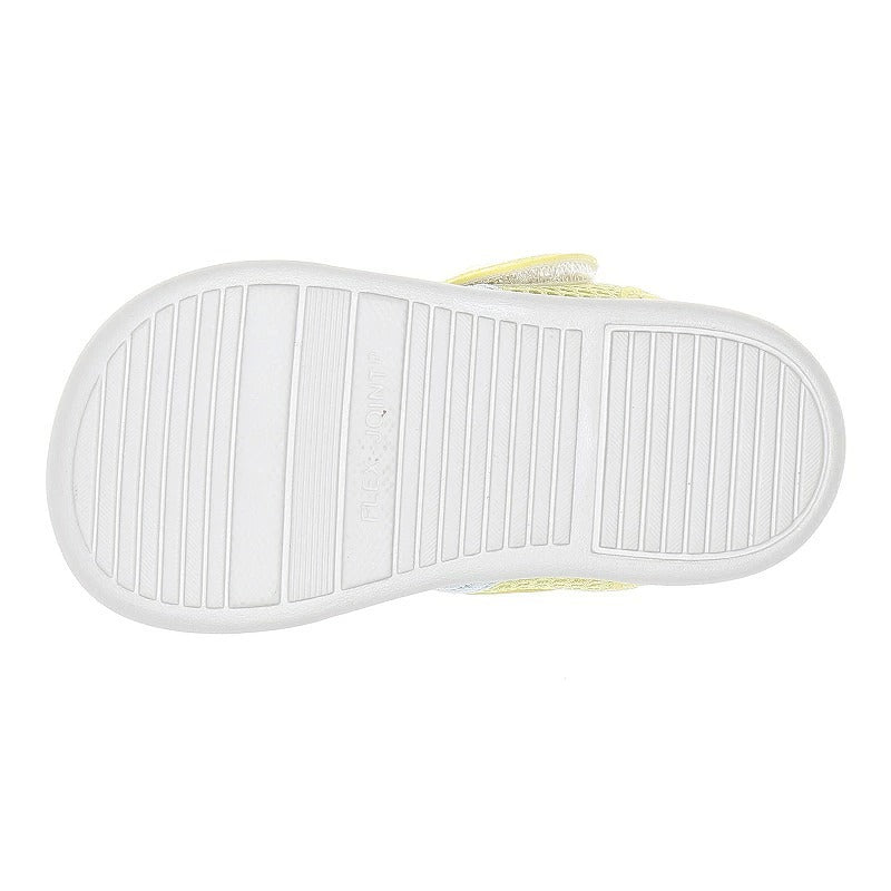 Moonstar x Sanrio antibacterial, odor-resistant, and wear-resistant soles for healthy-looking children's shoes (14-19cm) - direct from Japan. Girls' shoe collection.