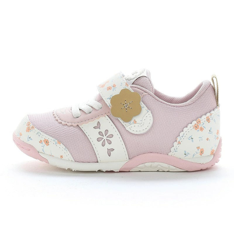 Moonstar x Sanrio antibacterial, odor-resistant, and wear-resistant soles for healthy-looking children's shoes (14-19cm) - direct from Japan. Girls' shoe collection.