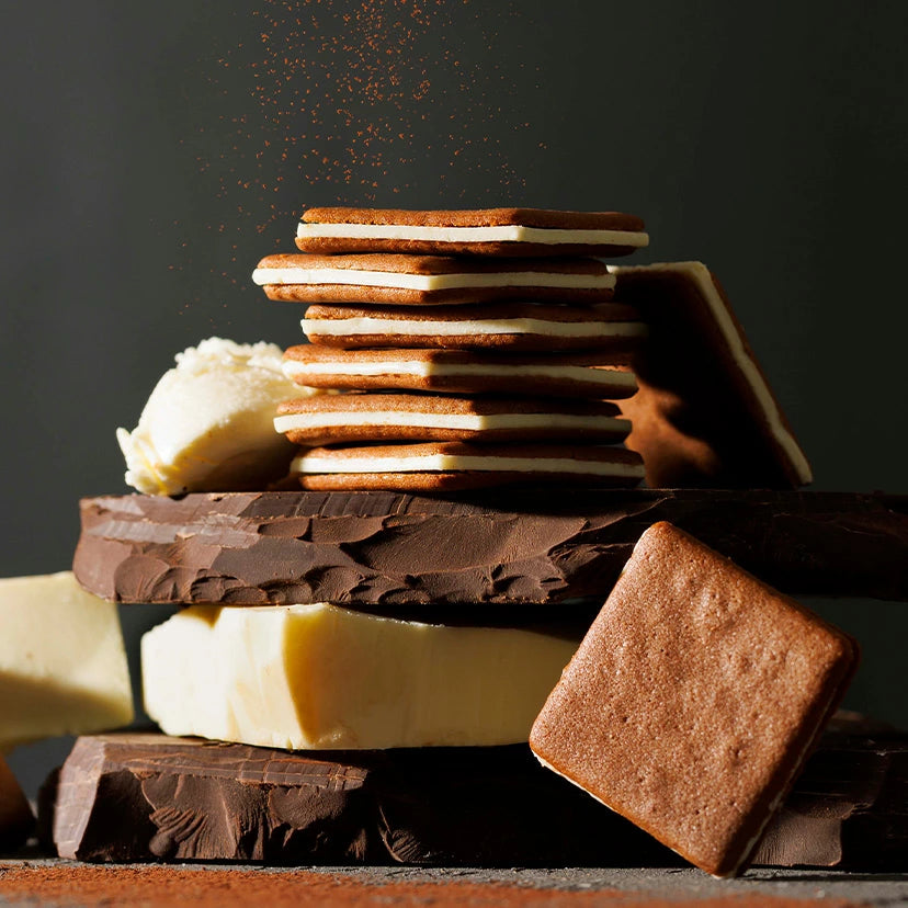 日本直送 Tokyo Milk Cheese 朱古力馬斯卡彭芝士夾心餅 9枚入 新年行運發財特輯 Happy New Year 馬年 限定手信